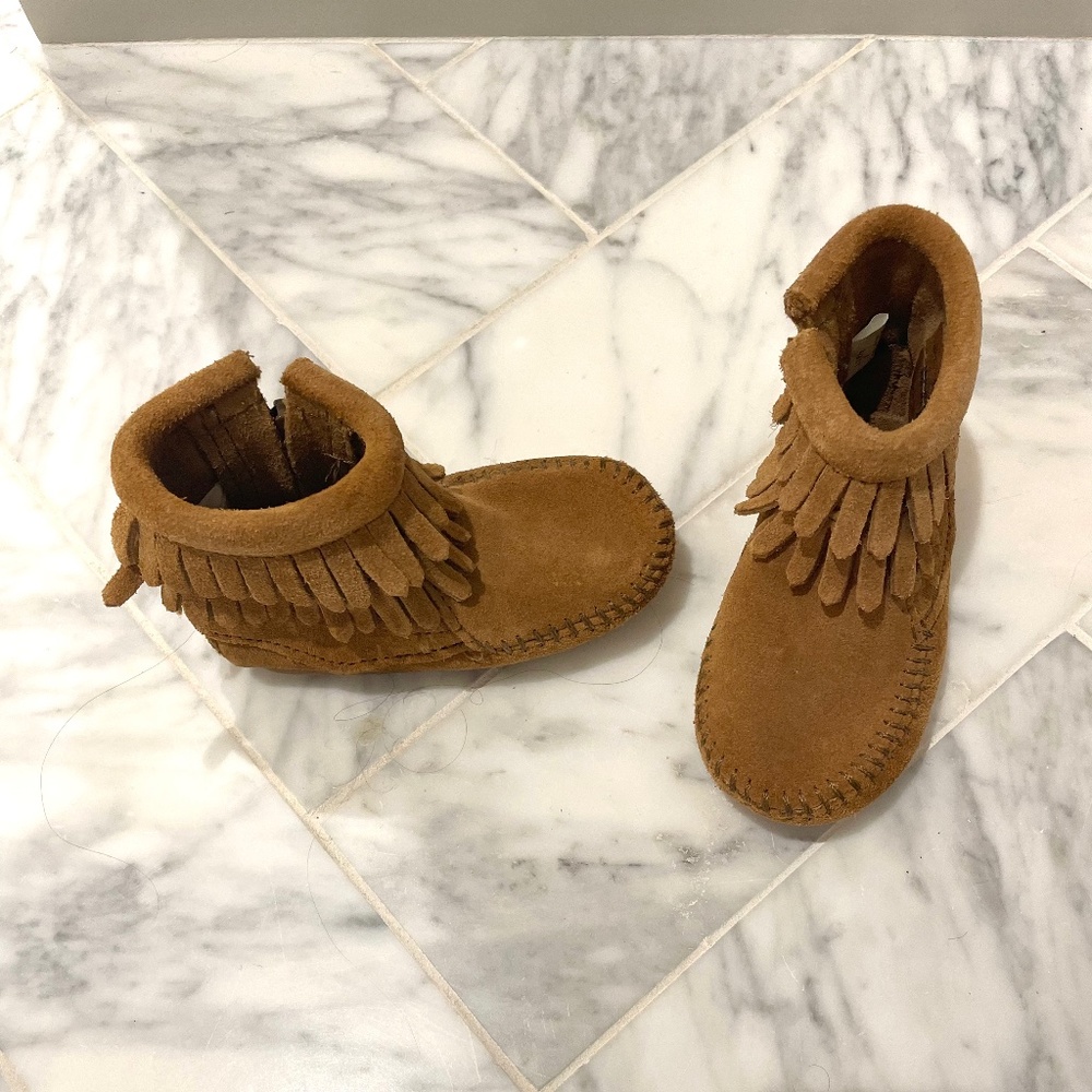 Minnetonka Moccasin Fringe Boots Infant Size 3
